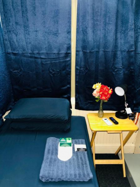 Cozy tiny private room in Hartford